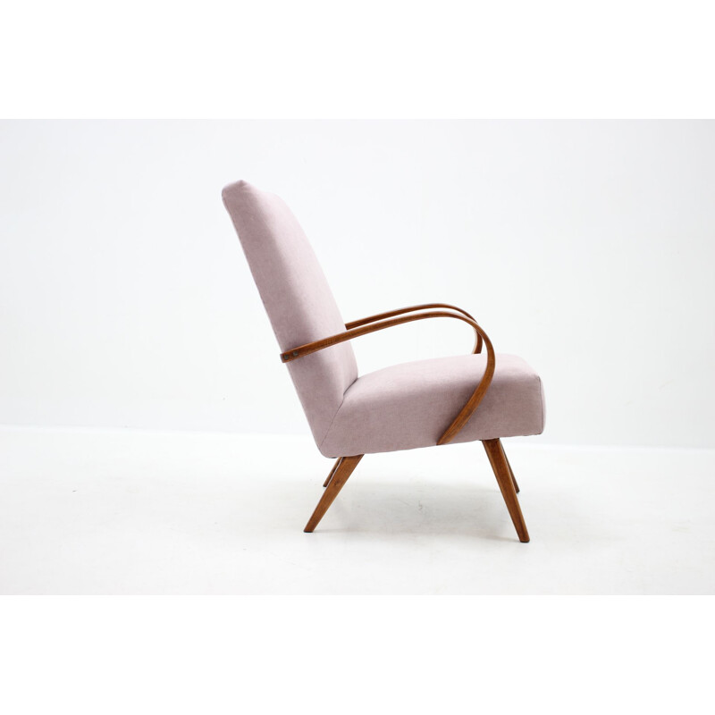 Vintage beechwooden armchair by Jaroslav Smidek for Ton, Czechoslovakia 1960s