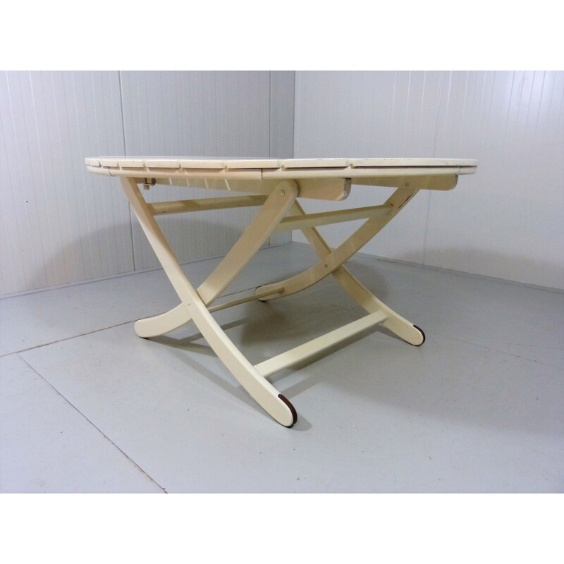Tavolo da giardino rotondo in legno vintage di Herlag, Germania 1960-1970