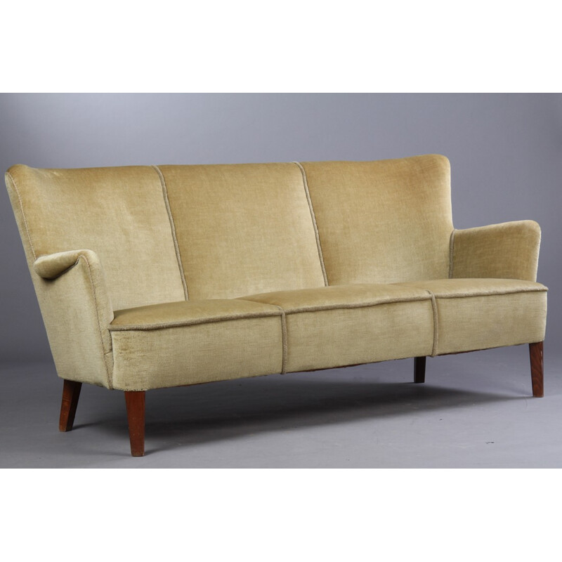 Scandinavian sofa in velvet - 1960s