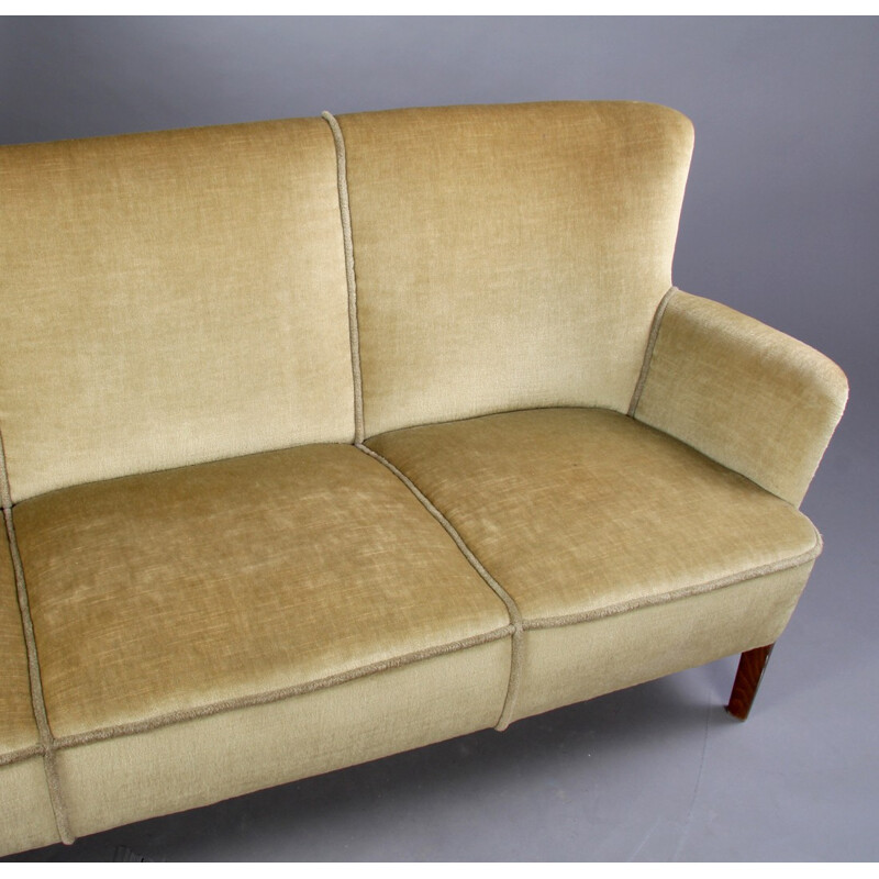 Scandinavian sofa in velvet - 1960s