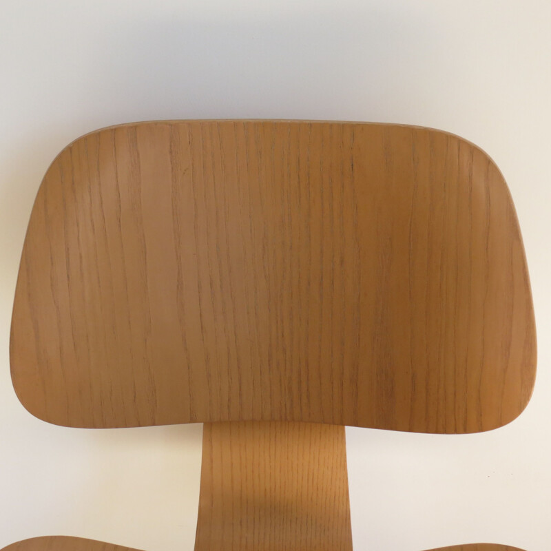 Chaise vintage simple Dcw par Charles Eames pour Vitra, 1990