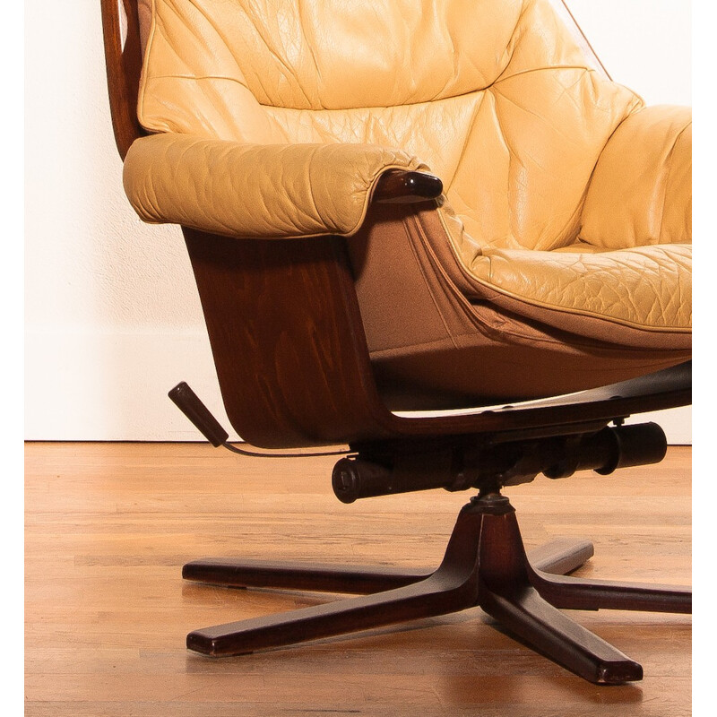 Pair of Göte Möbel armchairs in beige leather and teak - 1970s
