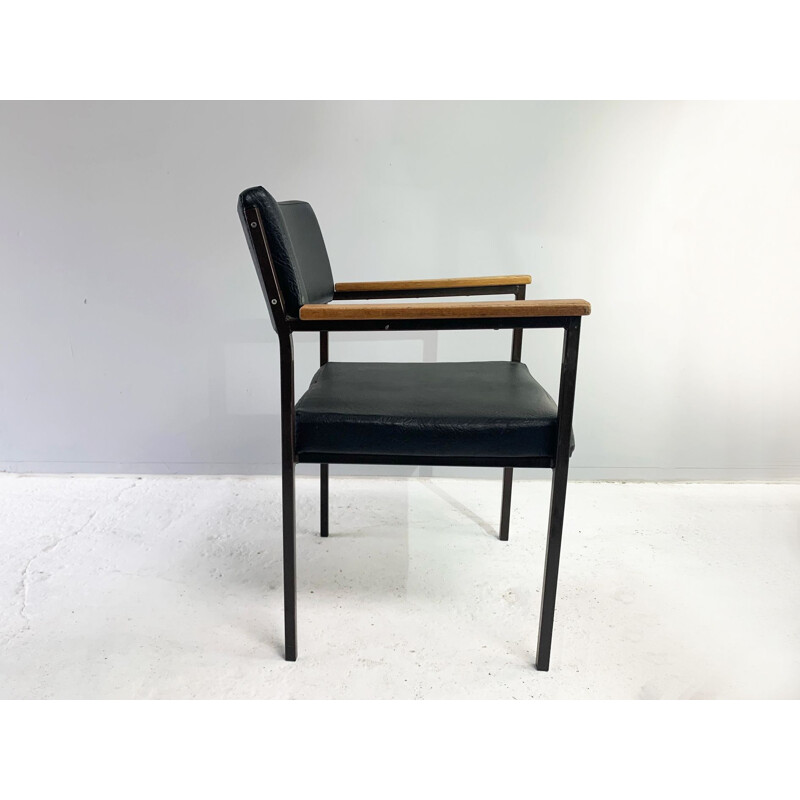 Vintage-Sessel aus schwarzem Kunstleder, 1960