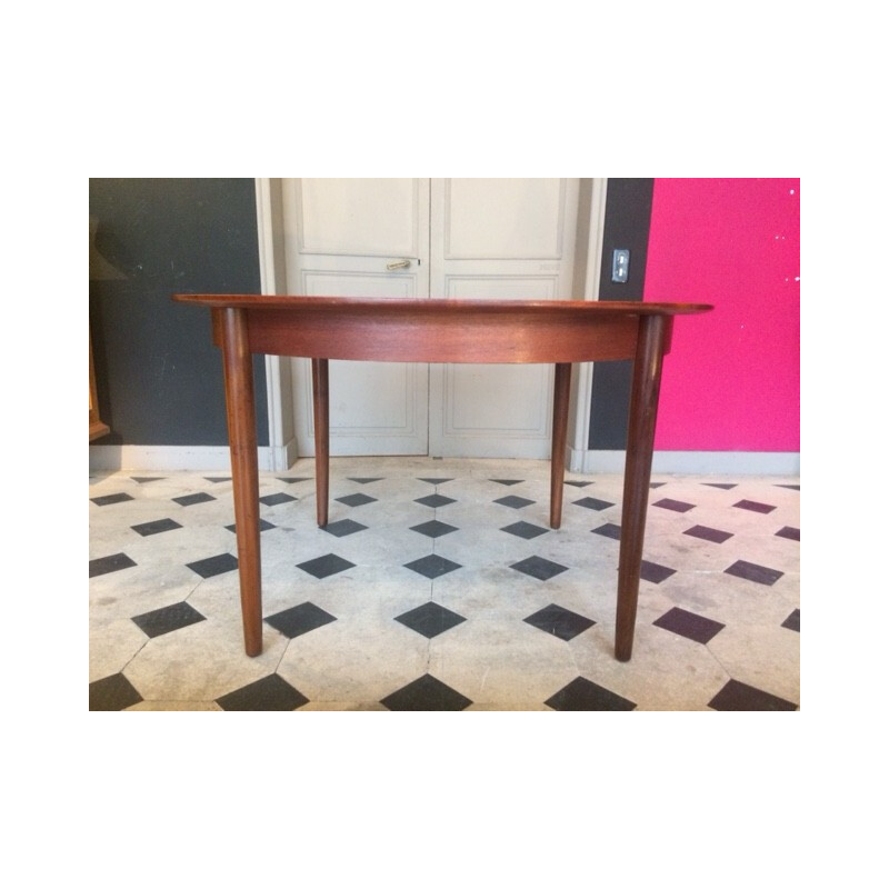 Extensible Scandinavian dining table - 1970s