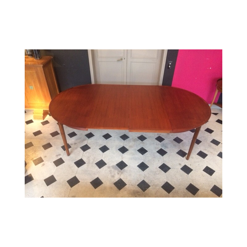 Extensible Scandinavian dining table - 1970s