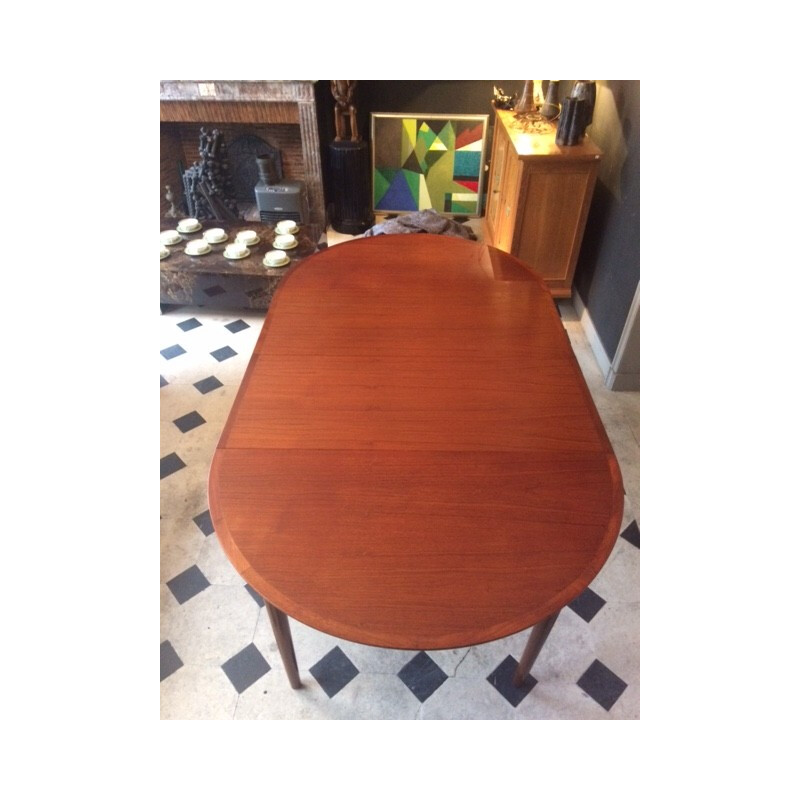 Extensible Scandinavian dining table - 1970s