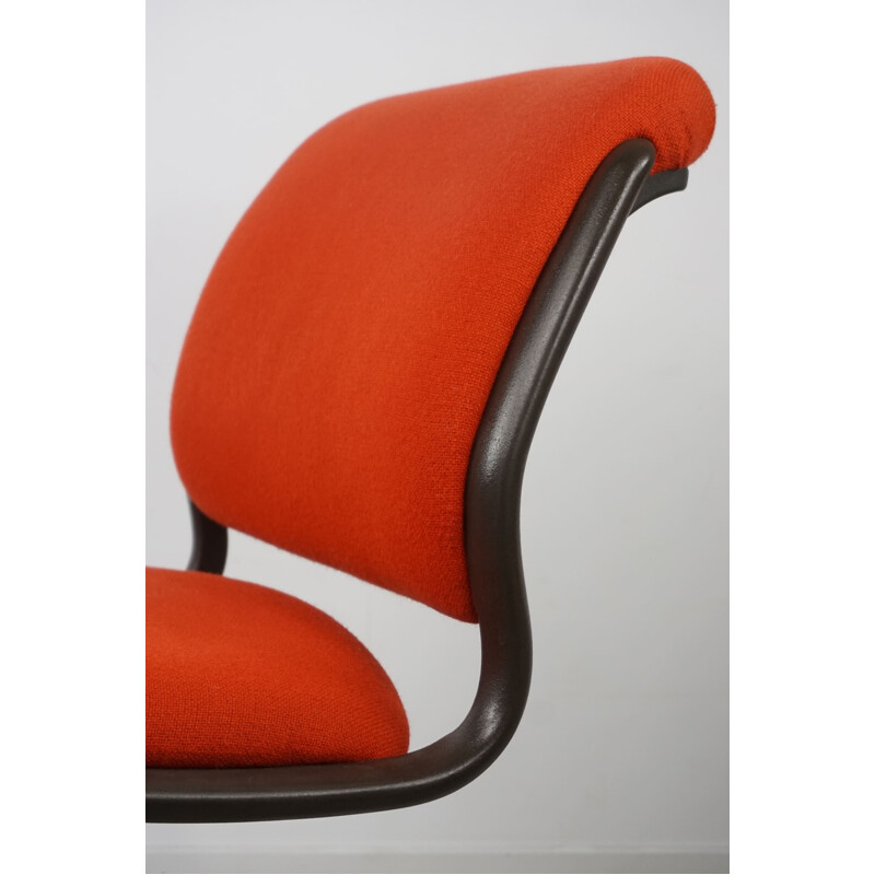 Vintage swivel office chair by Roneo, 1970-1980