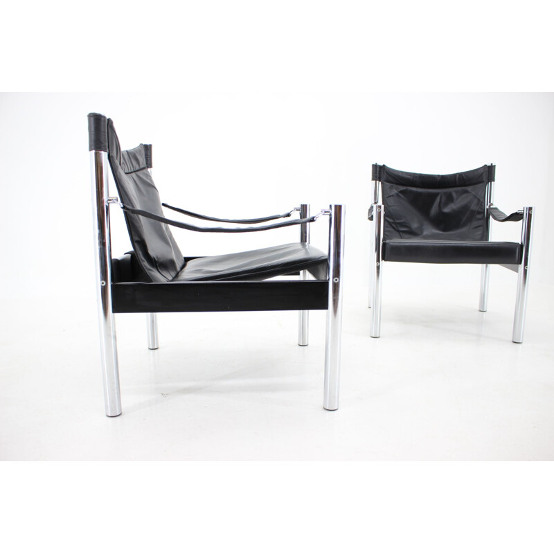 Pareja de sillas Safari vintage de cuero negro y cromo de Johanson Design para Markaryd, 1970