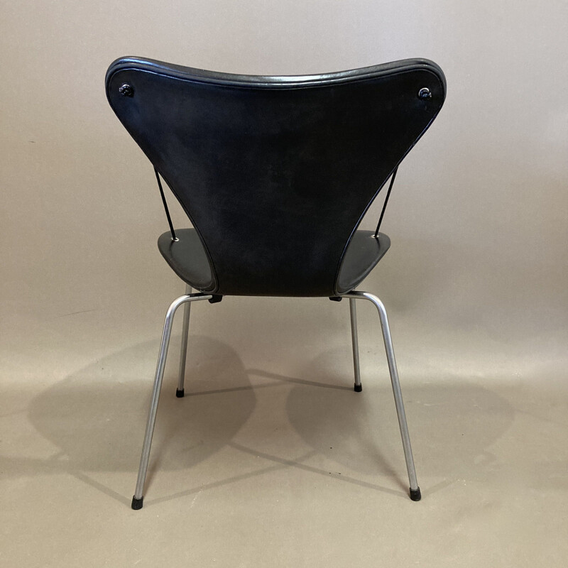 Set of 4 vintage leather and metal chairs by Arne Jacobsen for Fritz Hansen, 1960