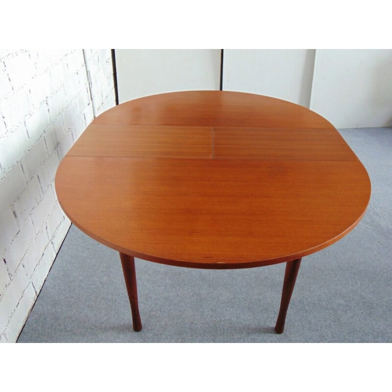 Mid century extending teak table, 1950s