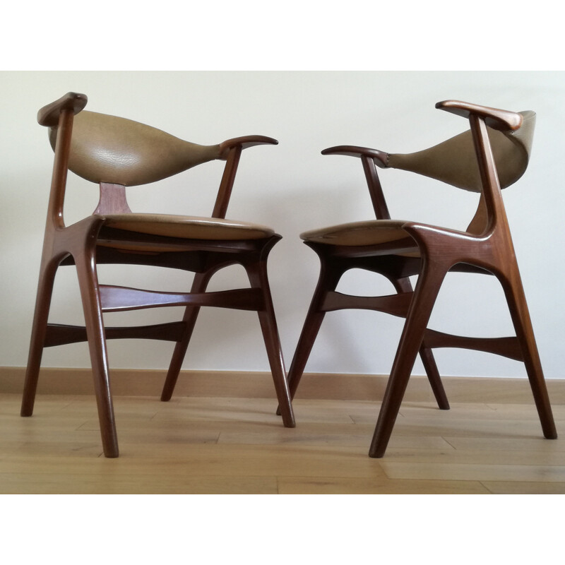 Paire de chaises à bras "Cow Horn" en simili-cuir, Louis VAN TEEFFELEN - 1950