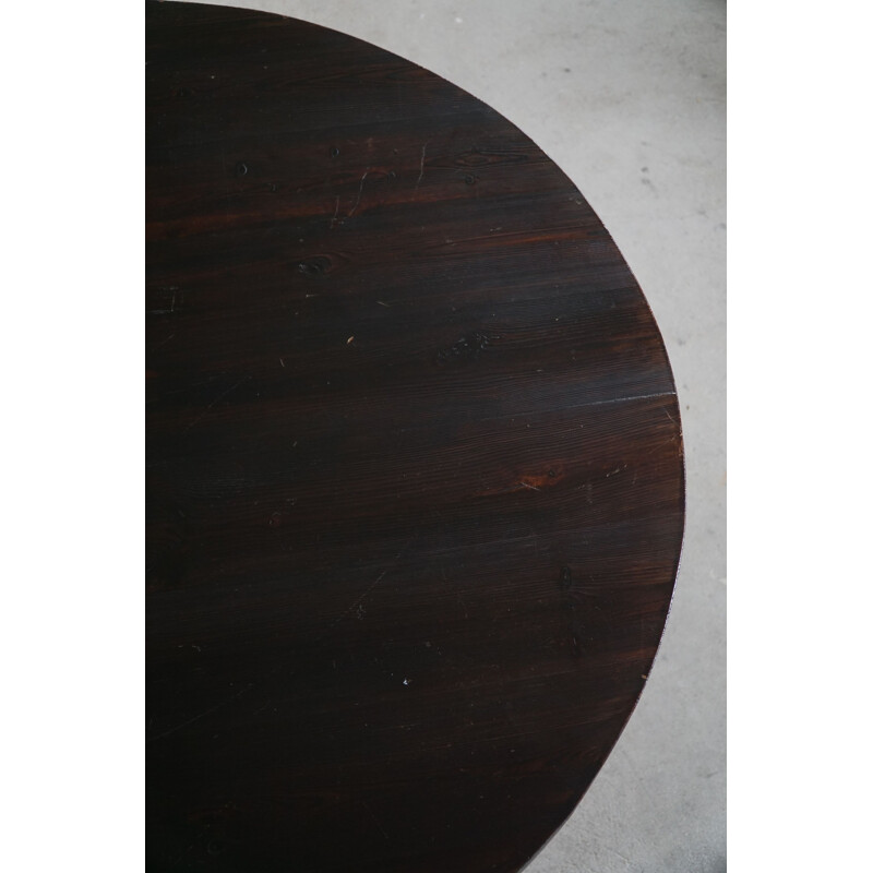 French vintage round Brutalist dining table in solid pine, 1940s