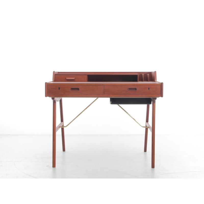 Scandinavian vintage teak dressing table by Arne Wahl Iversen