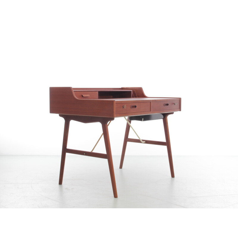 Scandinavian vintage teak dressing table by Arne Wahl Iversen