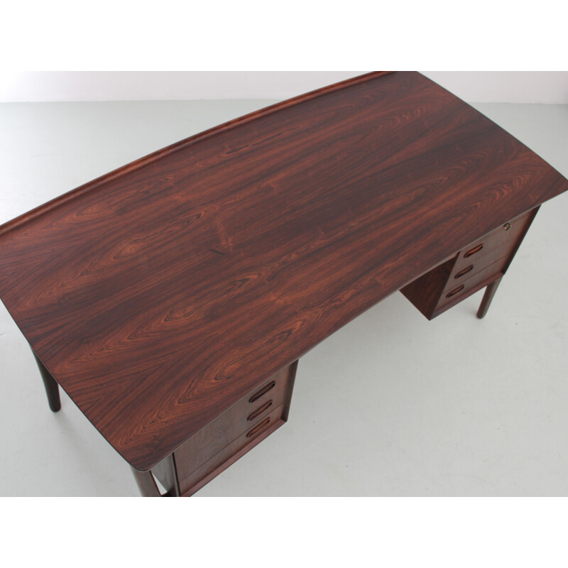 Skandinavischer Vintage-Schreibtisch aus Rio-Palisanderholz
