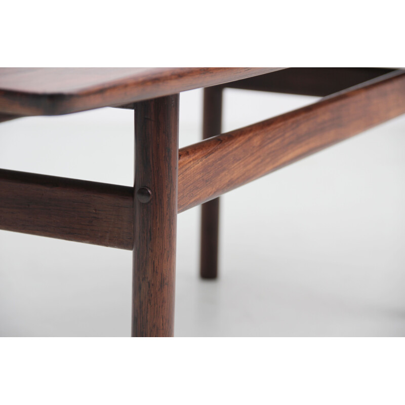 Scandinavian vintage coffee table in Rio rosewood model Gj 106 by Grete Jalk for Poul Jeppersen, 1959