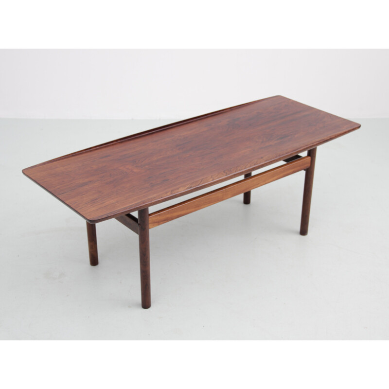 Scandinavian vintage coffee table in Rio rosewood model Gj 106 by Grete Jalk for Poul Jeppersen, 1959