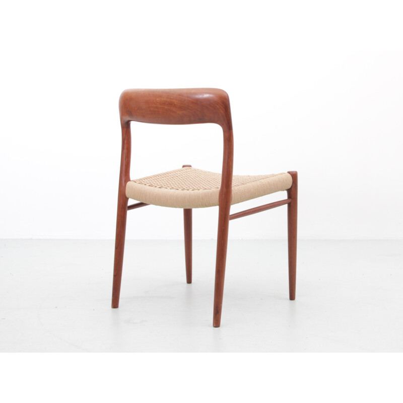 Set of 6 Scandinavian vintage teak chairs model 75 by Niels O. Møller