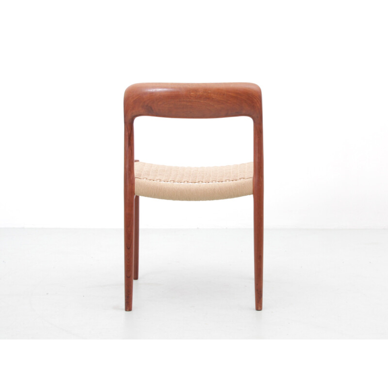 Set of 6 Scandinavian vintage teak chairs model 75 by Niels O. Møller