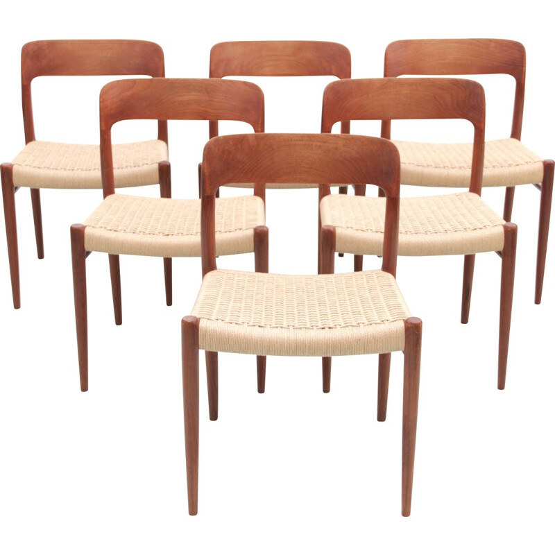 Set di 6 sedie scandinave vintage in teak modello 75 di Niels O. Møller