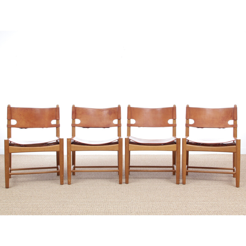 Set of 4 Scandinavian vintage chairs model 3237 by Borge Mogensen for Fredericia Furniture