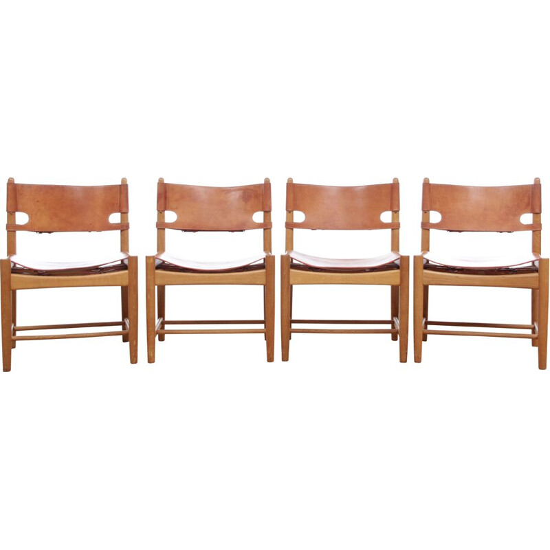 Set of 4 Scandinavian vintage chairs model 3237 by Borge Mogensen for Fredericia Furniture