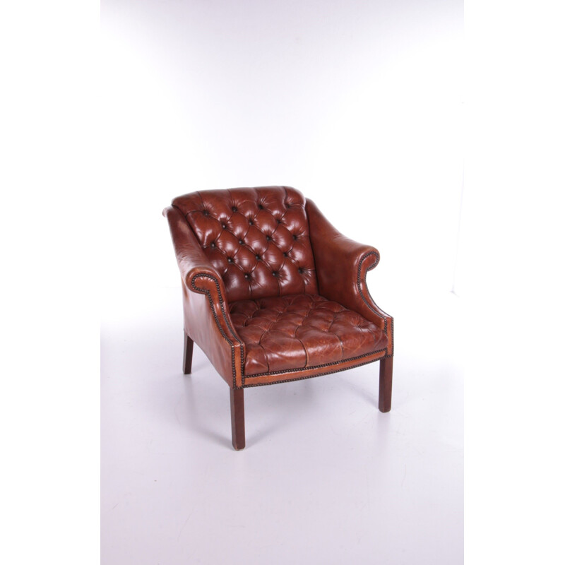 Poltrona club vintage, modello Chesterfield in pelle di pecora, 1970