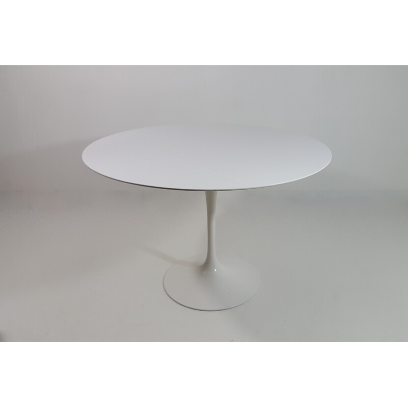 Vintage Knoll "Tulip" dining table, Table "Tulipe" Knoll vintage, Eero SAARINEN - 1970s