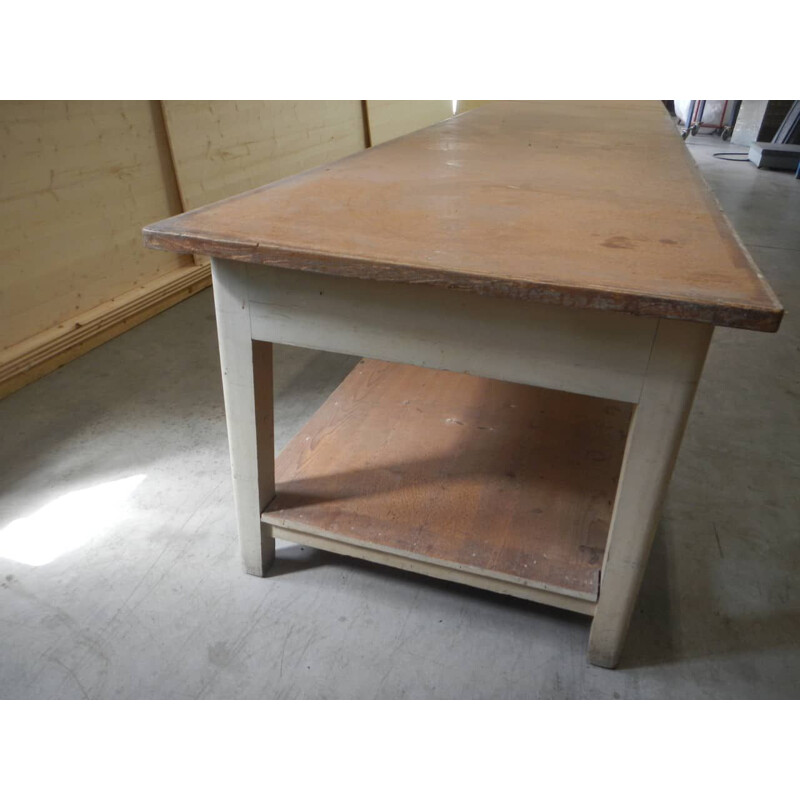 Vintage industriële houten tafel