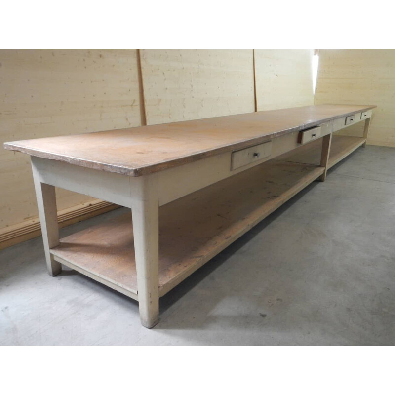 Vintage industriële houten tafel
