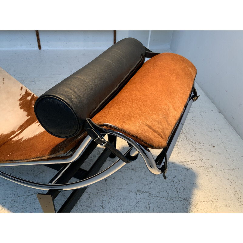 Lc 4 vintage lounge chair by Charlotte Perriand Jeanneret and Le Corbusier