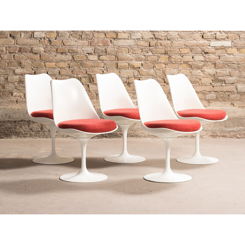 Set of 5 Tulip chairs model 151 by Eero Saarinen for Knoll International, 1950s