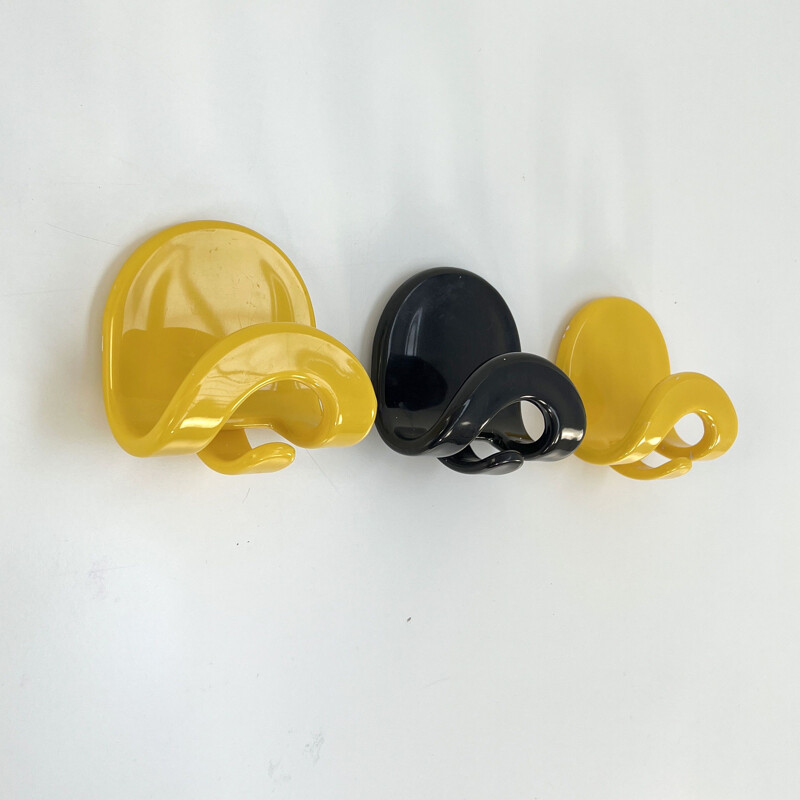 Set of 3 vintage Italian yellow & black plastic hooks, 1970s
