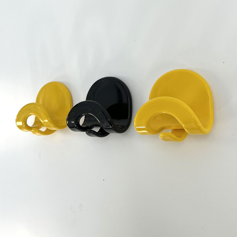 Set of 3 vintage Italian yellow & black plastic hooks, 1970s