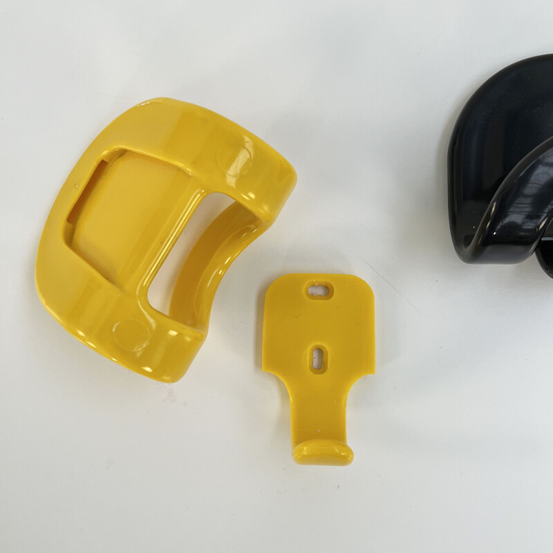 Set of 3 vintage Italian yellow & black plastic hooks, 1970s