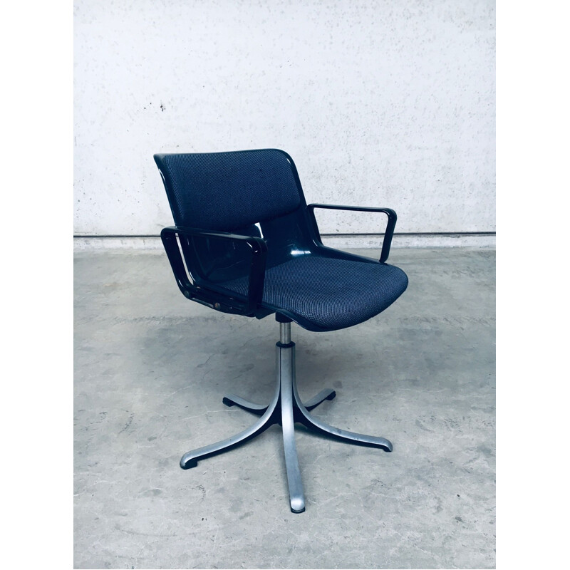 Modus vintage swivel chair by Osvaldo Borsani for Tecno, Italy 1982s