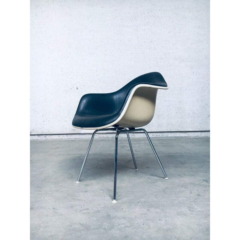 Vintage lederen fauteuil van Charles en Ray Eames voor Herman Miller, USA 1960