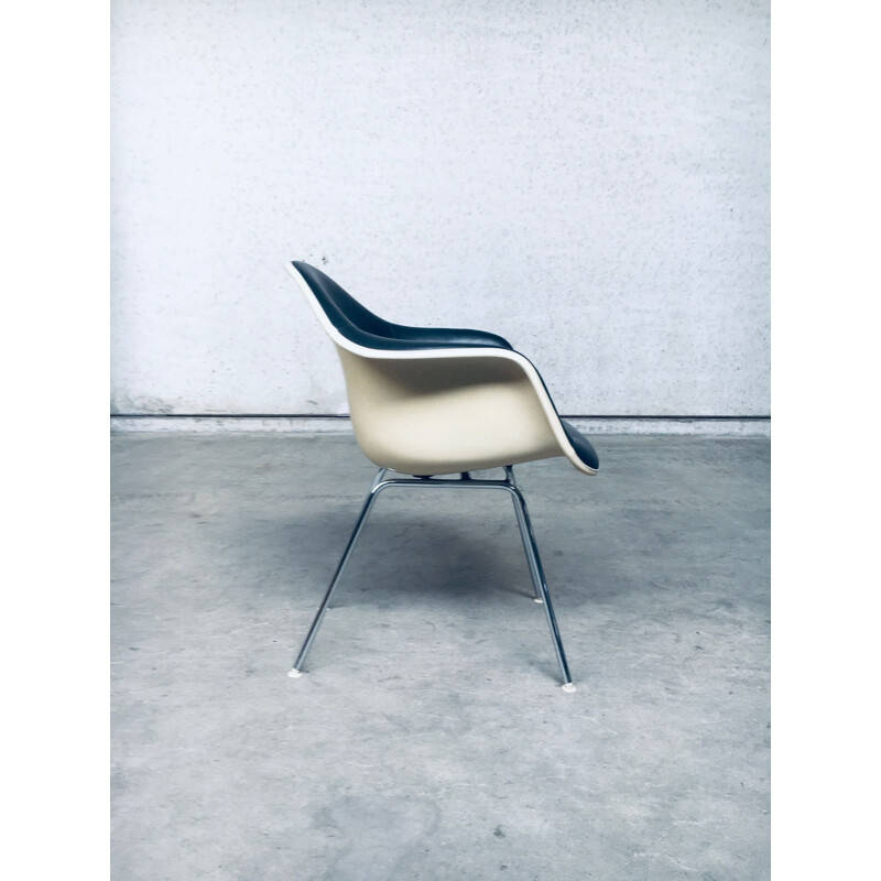 Fauteuil vintage en cuir par Charles et Ray Eames pour Herman Miller, États-Unis 1960