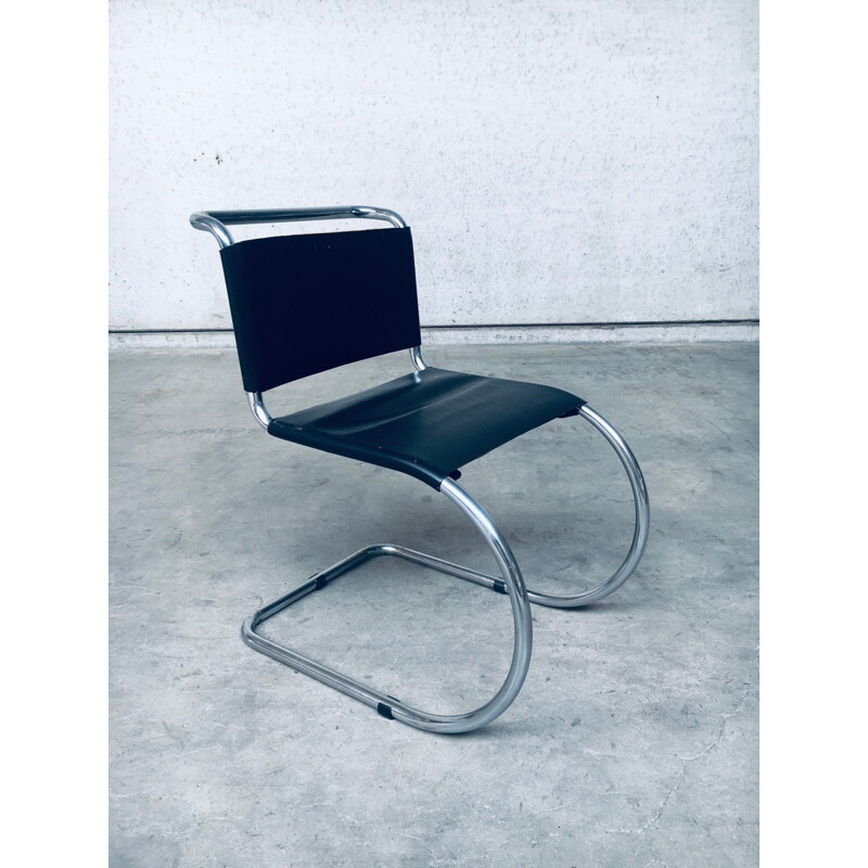Paar Vintage-Cantilever-Stühle MR10 in Schwarz, Italien 1960