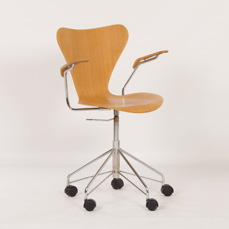 Bureaustoel Butterfly 3217 van Arne Jacobsen voor Fritz Hansen, 1980