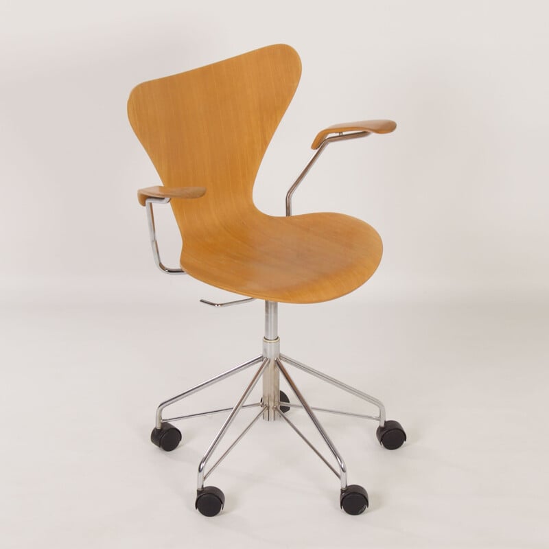 Bureaustoel Butterfly 3217 van Arne Jacobsen voor Fritz Hansen, 1980