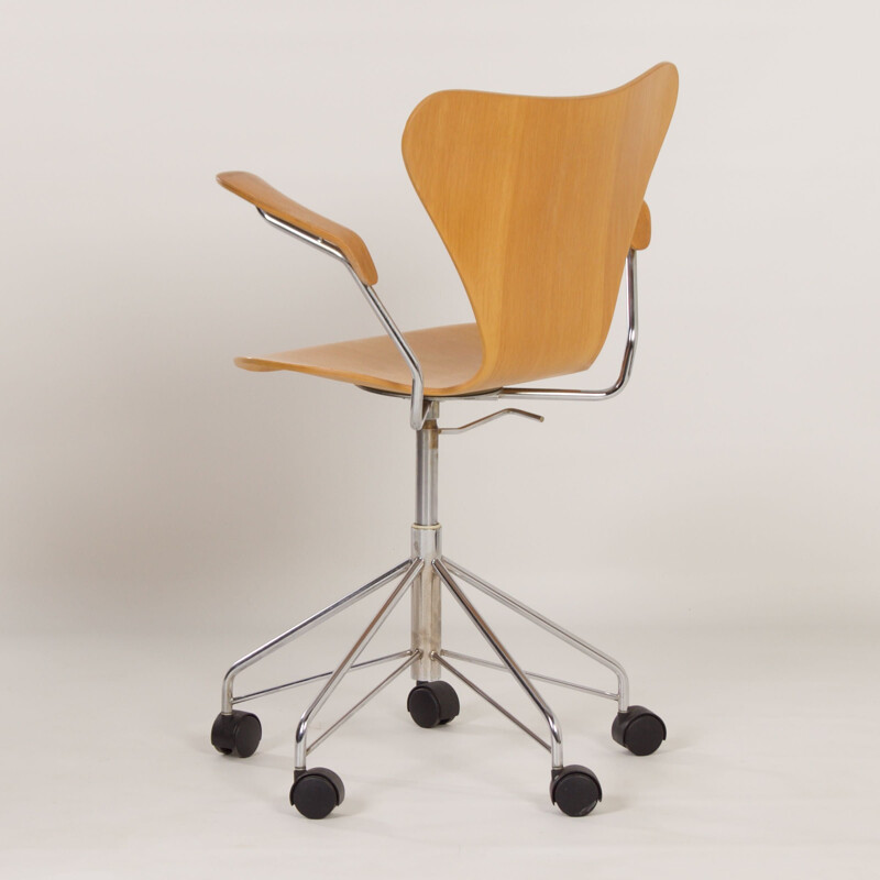 Chaise de bureau Butterfly 3217 par Arne Jacobsen pour Fritz Hansen, 1980