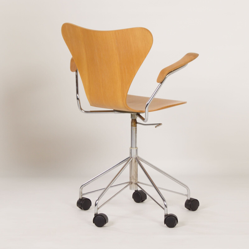 Bureaustoel Butterfly 3217 van Arne Jacobsen voor Fritz Hansen, 1980