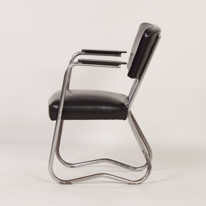 Mid-century Bauhaus tubular chair with armrests, 1930s