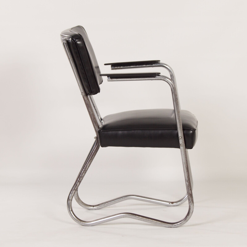 Mid-century Bauhaus tubular chair with armrests, 1930s