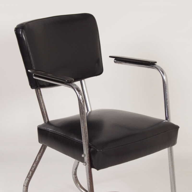 Mid-century Bauhaus tubular chair with armrests, 1930s