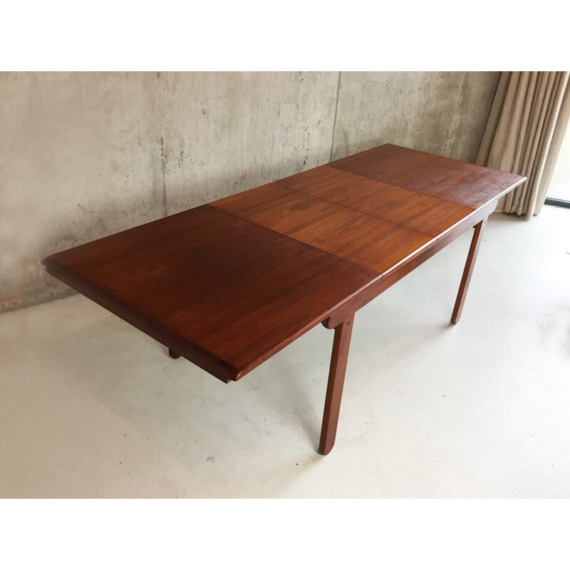 Extendable dining table in teak - 1970s