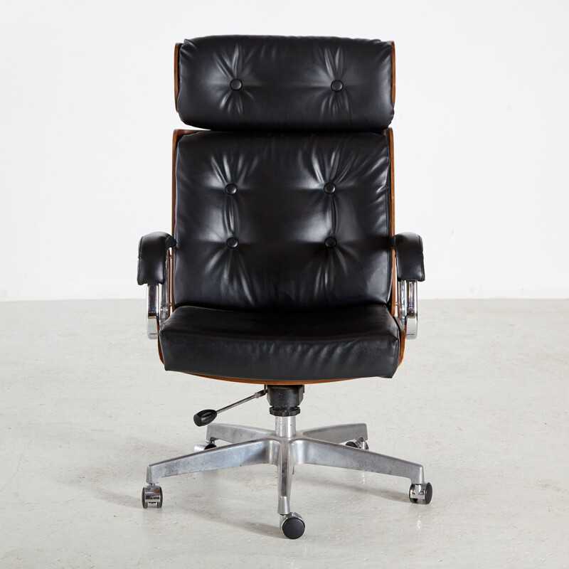 Swiss vintage rosewood and leather office chair on wheels, 1970s
