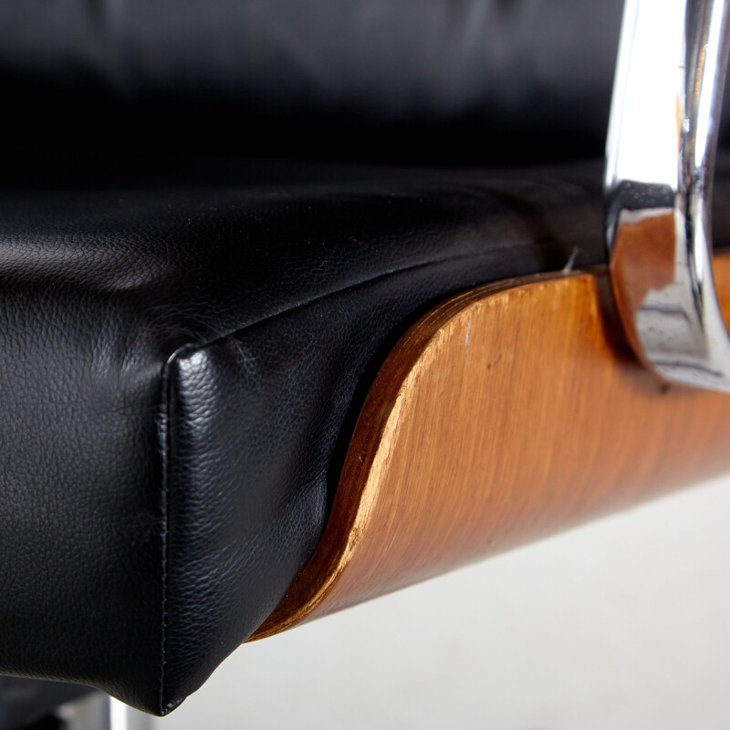 Swiss vintage rosewood and leather office chair on wheels, 1970s