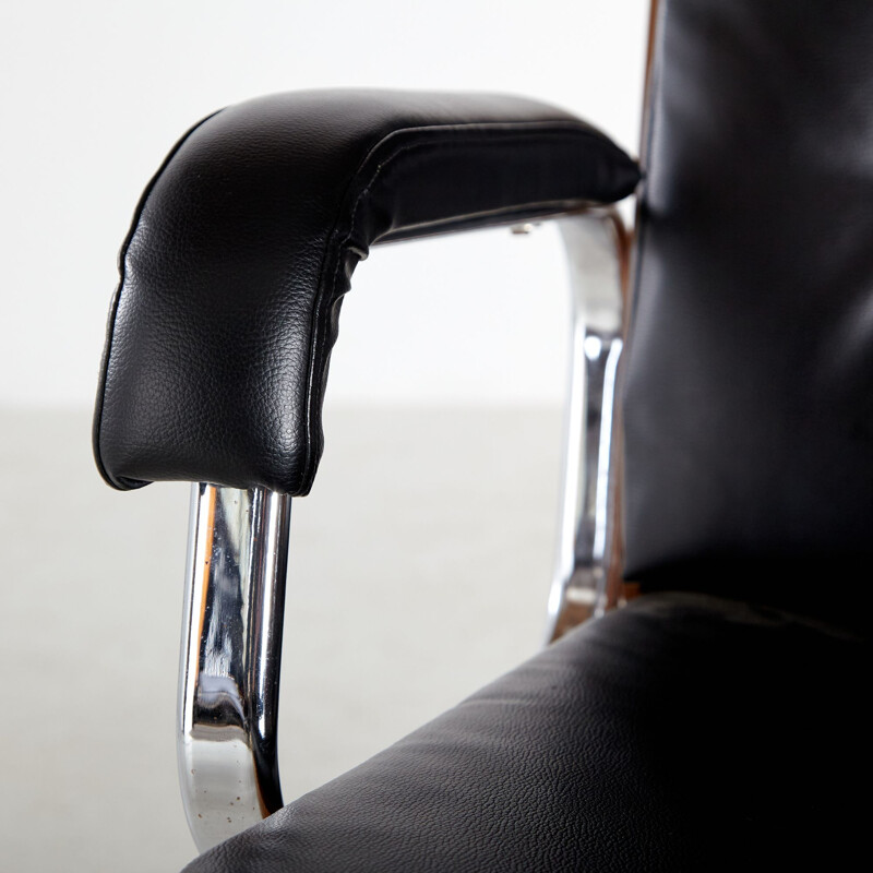 Swiss vintage rosewood and leather office chair on wheels, 1970s